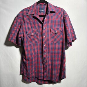 VTG Wrangler Mens Red Blue Plaid Short Sleeve Western Pearl Snap Top Size L